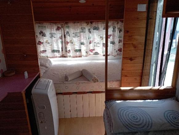 Caravanas Y Habitaciones Para Relajarse Sax Εξωτερικό φωτογραφία