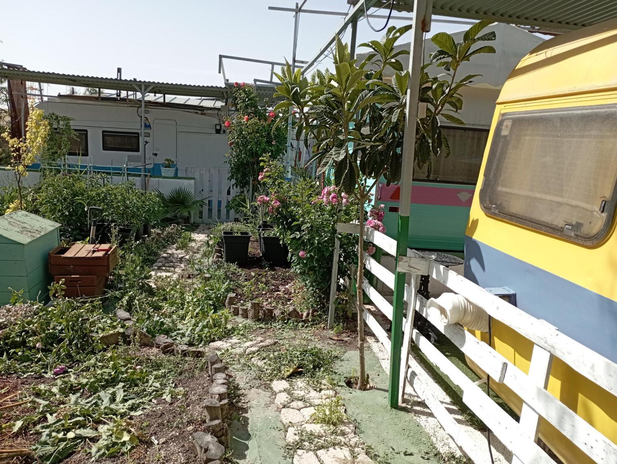 Caravanas Y Habitaciones Para Relajarse Sax Εξωτερικό φωτογραφία